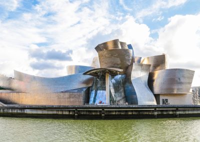 Frank O. Gehry – Guggenheim Museum Bilbao
